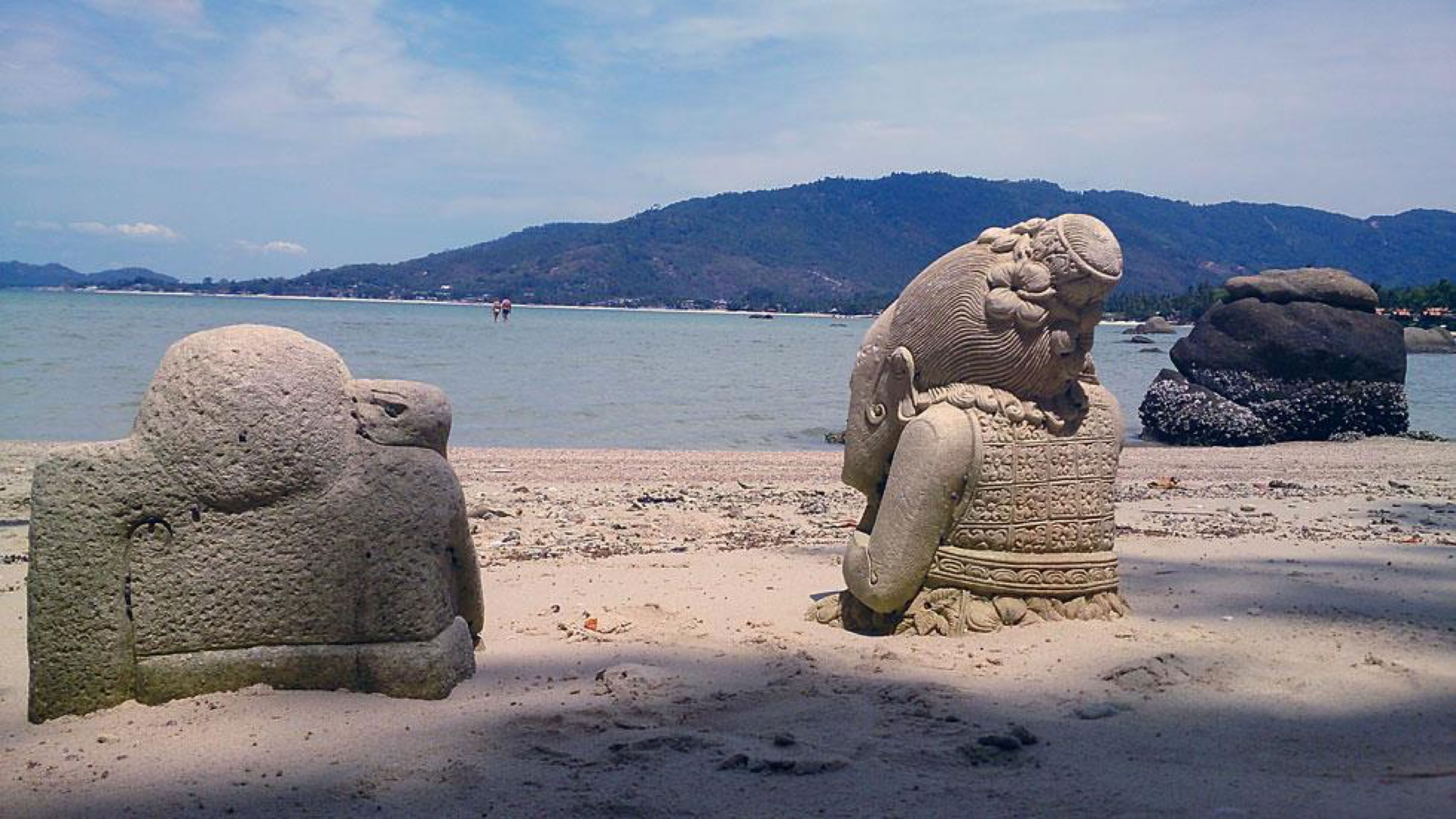 Discover Thailand, a fascinating Southeast Asian kingdom with a rich cultural and religious heritage. Explore its Buddhist temples and diverse landscapes.